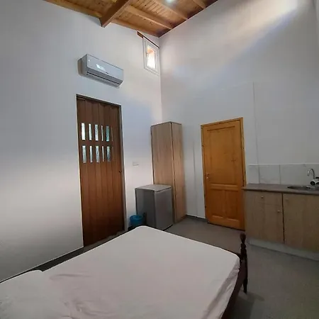 Casa de hóspedes Anna 10 Min Walk From The Larnaca